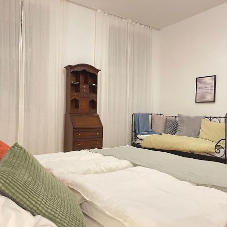 Big Apartment Wina Bagian luar foto