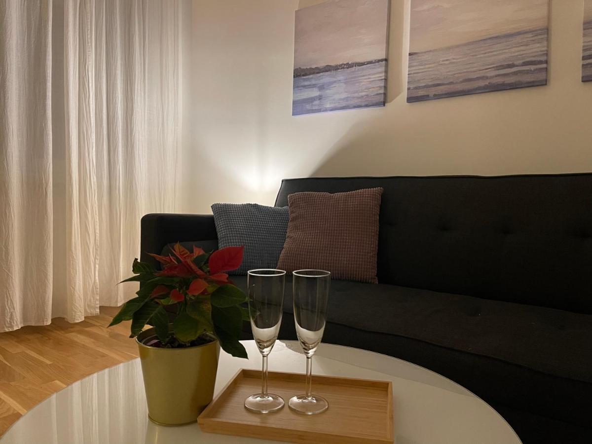 Big Apartment Wina Bagian luar foto