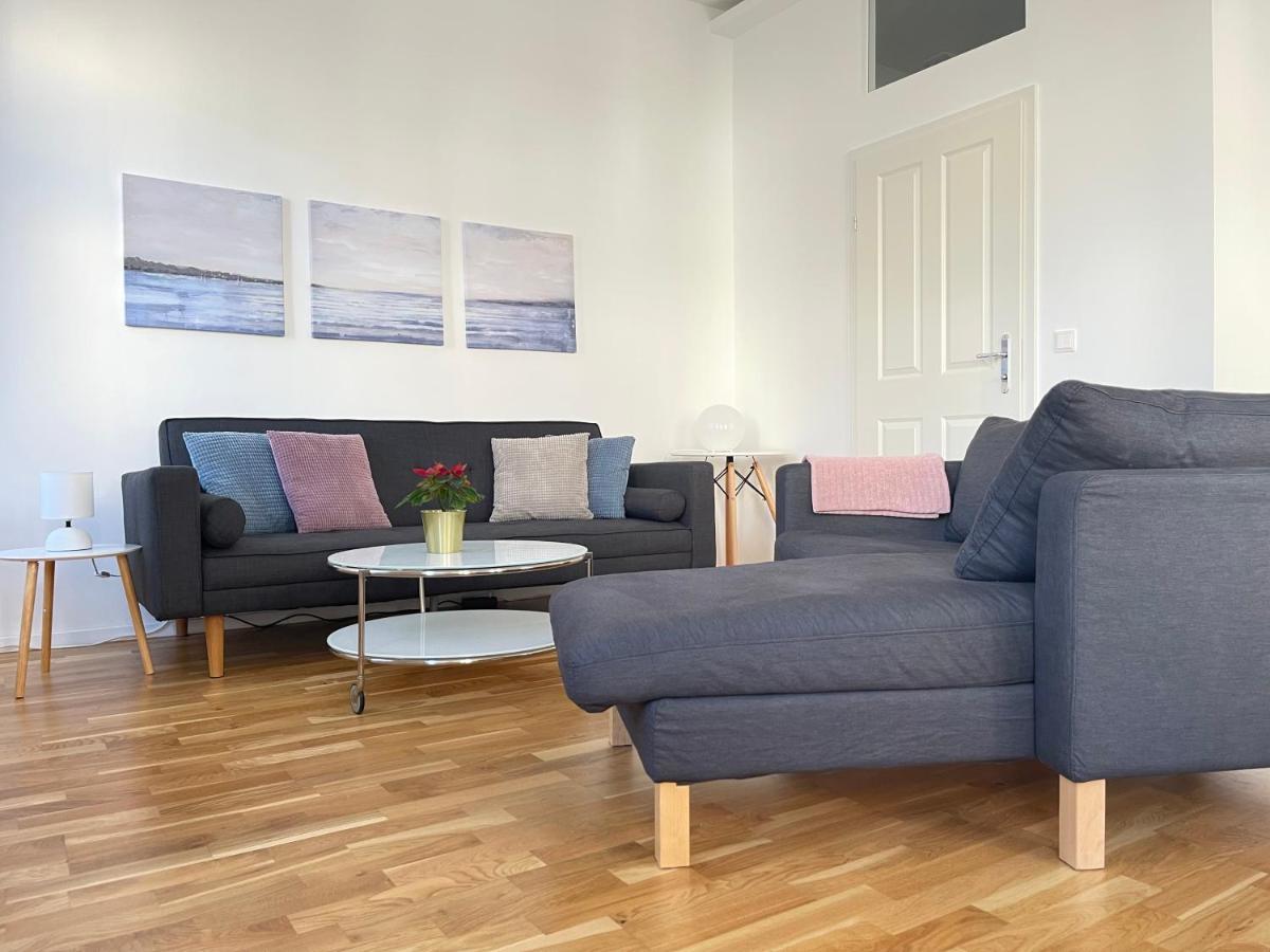 Big Apartment Wina Bagian luar foto
